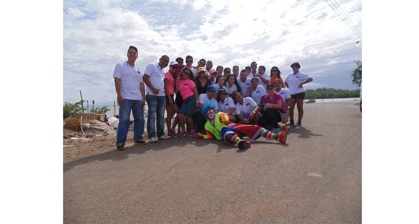 Alcogal begins the new year by bringing joy to children of El Salado beach in Aguadulce